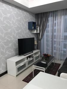 Luxury 2 BR Condo at Casa Grande Residence - Kasablanka Mall