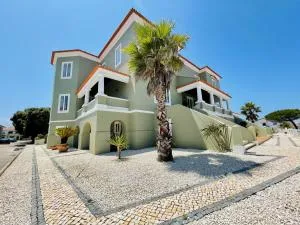 REFÚGIO DOURADO - Pardelhas