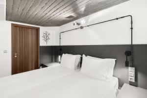 ATHENIAN VIEW LOFT