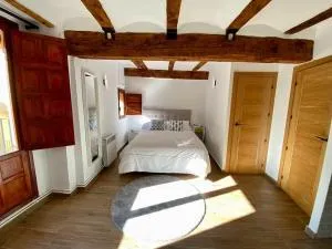 VILLA SOL Casa con cueva privada y vistas a la Iglesia - 阿尔卡拉德尔胡卡尔