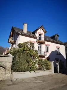 Appartement proche stations de ski et thermales - Grust