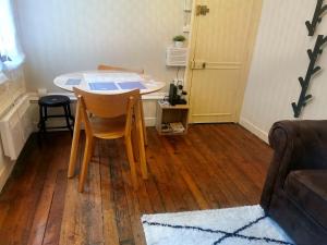 Appartements Le petit bouchon - centre ville, wifi, netflix : photos des chambres