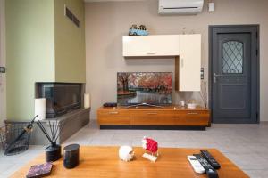 Το σπίτι δίπλα από το ποτάμι