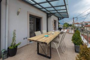 Το σπίτι δίπλα από το ποτάμι