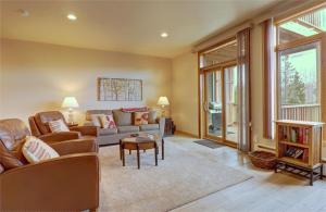 Prospector Point E 4Br 3,5Ba townhouse