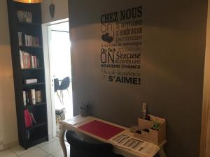 Appartements 2 Pieces - Quartier Calme - Parking gratuit : photos des chambres