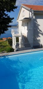 Holiday Home Marija with Pool & Garden & Amazing Sea View 