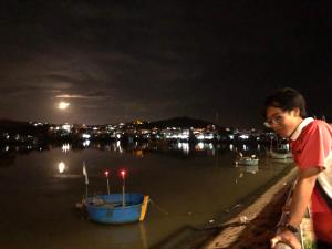 Nhà nghỉ Hùng Hoa