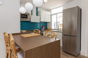 HomeForGuest Atico Cecilia con vistas al mar en Los Cristianos