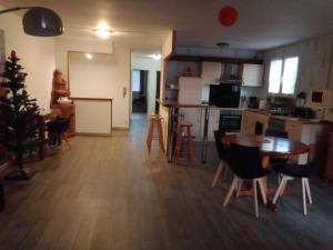 Appartements Superbe T3 de 85 metres Carres : photos des chambres