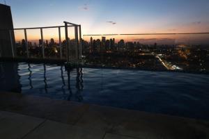 Metropolitan Sidney Smart Style