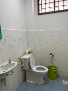 LEPAK-LEPAK HOMESTAY @ INDERA MAHKOTA