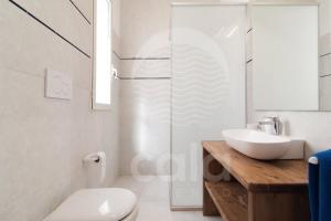 White House n 1 - By Cala Salento