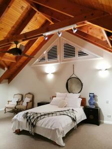 Your Perfect Waterfront Escape