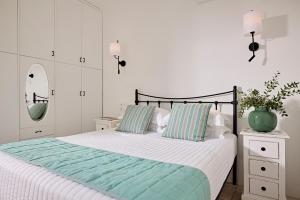 Deluxe Suite With Sea View (Pearl) room in Santa Maria Village