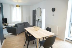 T2 de 55m2 avec toit terrasse, hyper centre, wifi, draps, savons et serviettes fournis