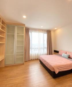 Dream Suite 2 - Landmark Residence 1, High Floor, Nice view, Wi-Fi & Tv Box