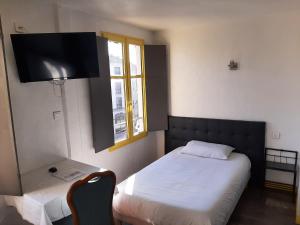 Hotels Hotel Les Beaux Arts- Limoges Hypercentre : Chambre Triple