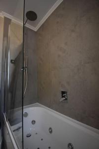 ROMANTIC HOLIDAY HOUSE - DOLOMITI CAVALESE CENTRO