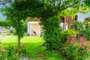 Appartements Les Jardins de La Palaire - Gite T2 avec jardin : photos des chambres