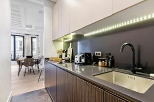 Appartements Charming 2 Bedroom Apartment in Paris : photos des chambres