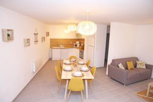 Appartements #Sweet Moments By Eauz'Homes -WiFi-Netflix : photos des chambres