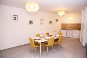 Appartements #Sweet Moments By Eauz'Homes -WiFi-Netflix : photos des chambres