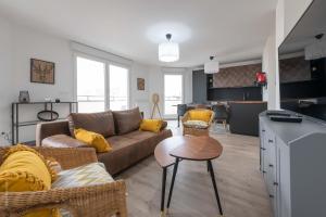 Cocooning tower - Fairytale Factory