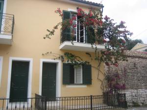 Evi's Maisonette Paxoi Greece