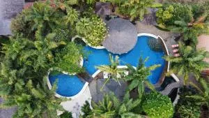 Coconut Lodge Resort - Mlonggo