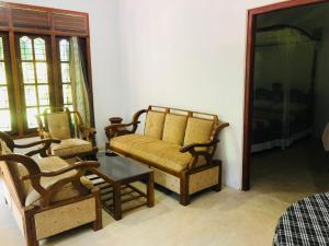 Jungle View Guesthouse Unawatuna