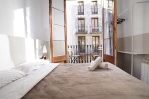 Double Room with Balcony room in Pension Francia