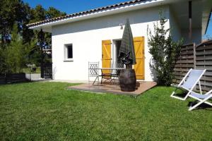 obrázek - Maison de 2 chambres avec jardin clos et wifi a Marsillargues