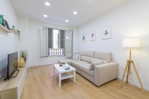 WintowinRentals Plaza del Teatro Malaga Historic Center & free parking