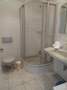 Standard Single Room room in Bennetts Restaurant und Hotel