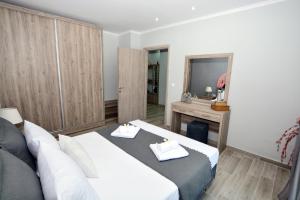 Blue North Luxury Apartment