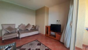 Porto Sokhna pyramids families only