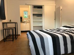 Appartements Appartement Rez de villa - Porte des Calanques : photos des chambres