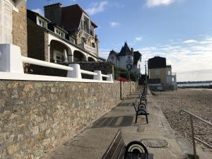 Appartements TOUT A PIED ! T2 25m2 - Parking prive - Wifi : photos des chambres