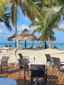 Cadaques Caribe Bayahibe - Mano Juan