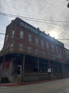 Grand Central Hotel - Eagle Rock