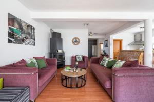 Remarkable 4-Bed House in Kastel Novi 