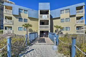 Beachfront Condo with Balcony Walk to Apache Pier