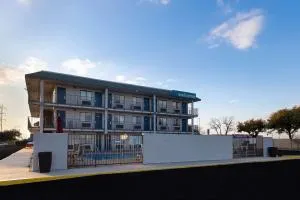 Motel 6-San Antonio, TX - West SeaWorld - Castroville