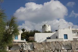 Efi's Apartments Milos Greece