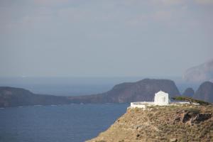 Efi's Apartments Milos Greece