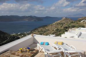 Efi's Apartments Milos Greece