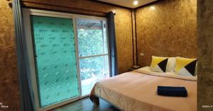 TA YAI HOMESTAY (ตา ยาย โฮมสเตย์)