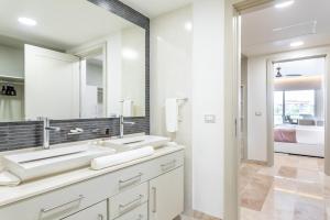 Casa Mia 3 bedroom At Mareazul apts