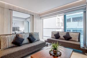 Breeze Easy at Nautico